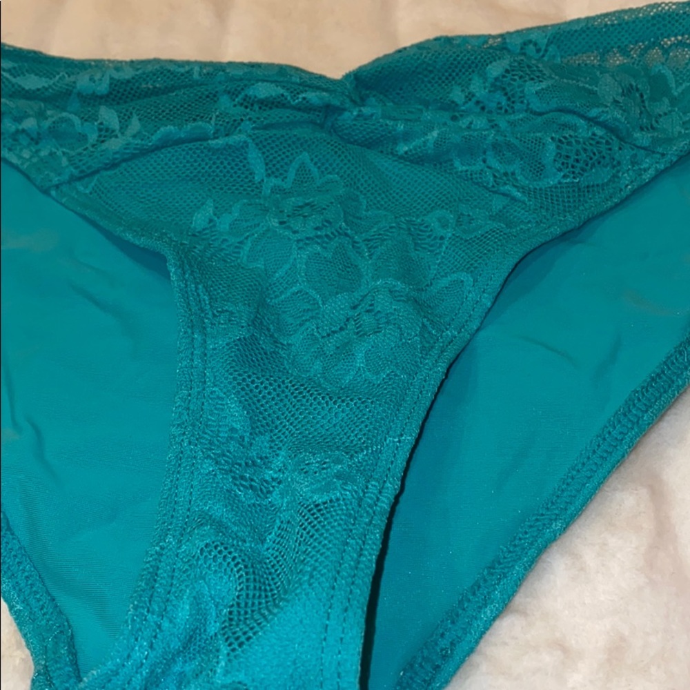Bikini ๐ bottom - Picture 3 of 5